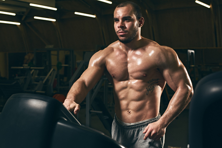SHR # 2113 :: SFH: Why Bodybuilders and Strength Athletes Must Do Cardio + Catching Up With Carl ::